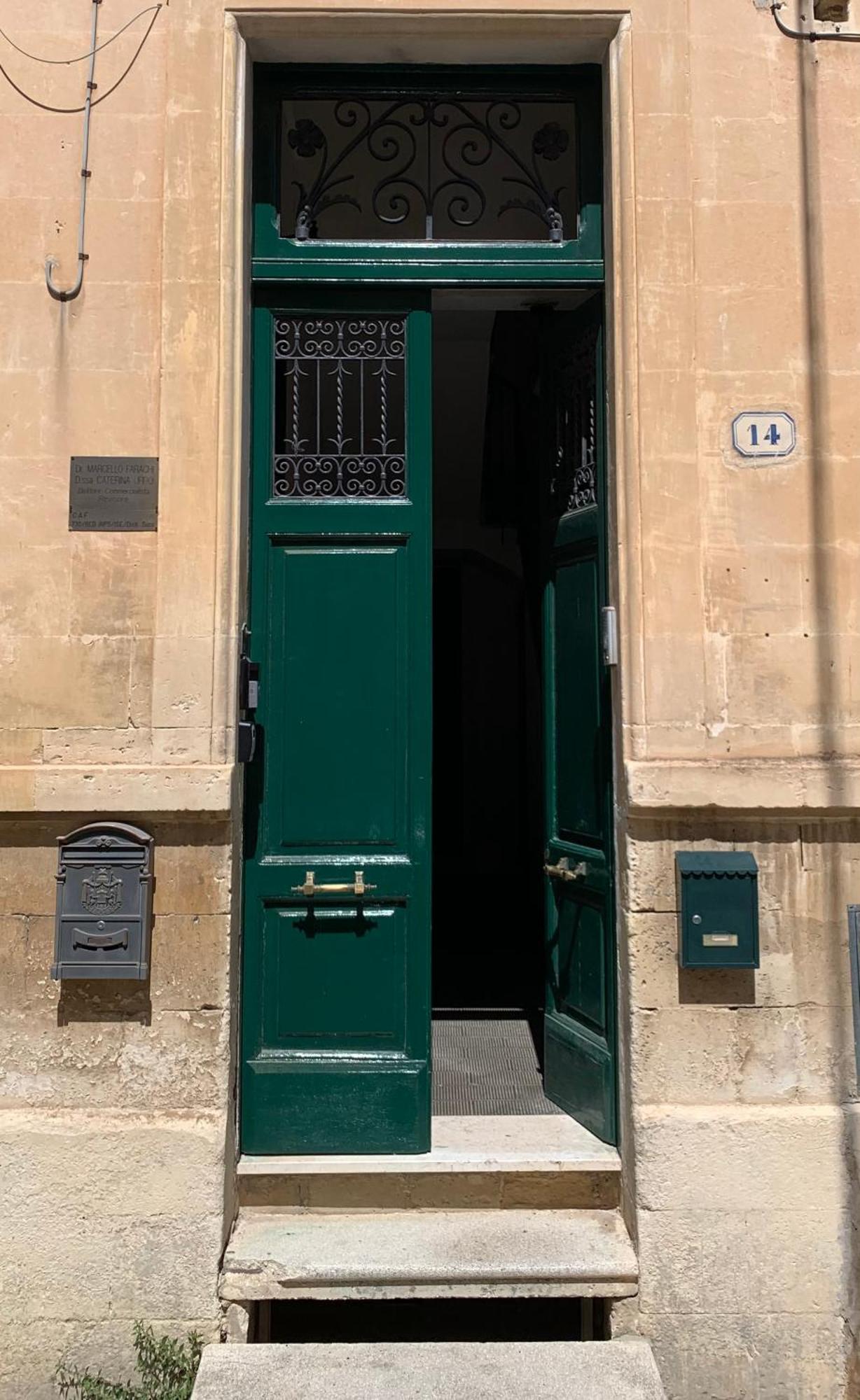 San Lazzaro House A Few Steps From The Center Apartment Lecce Exterior photo